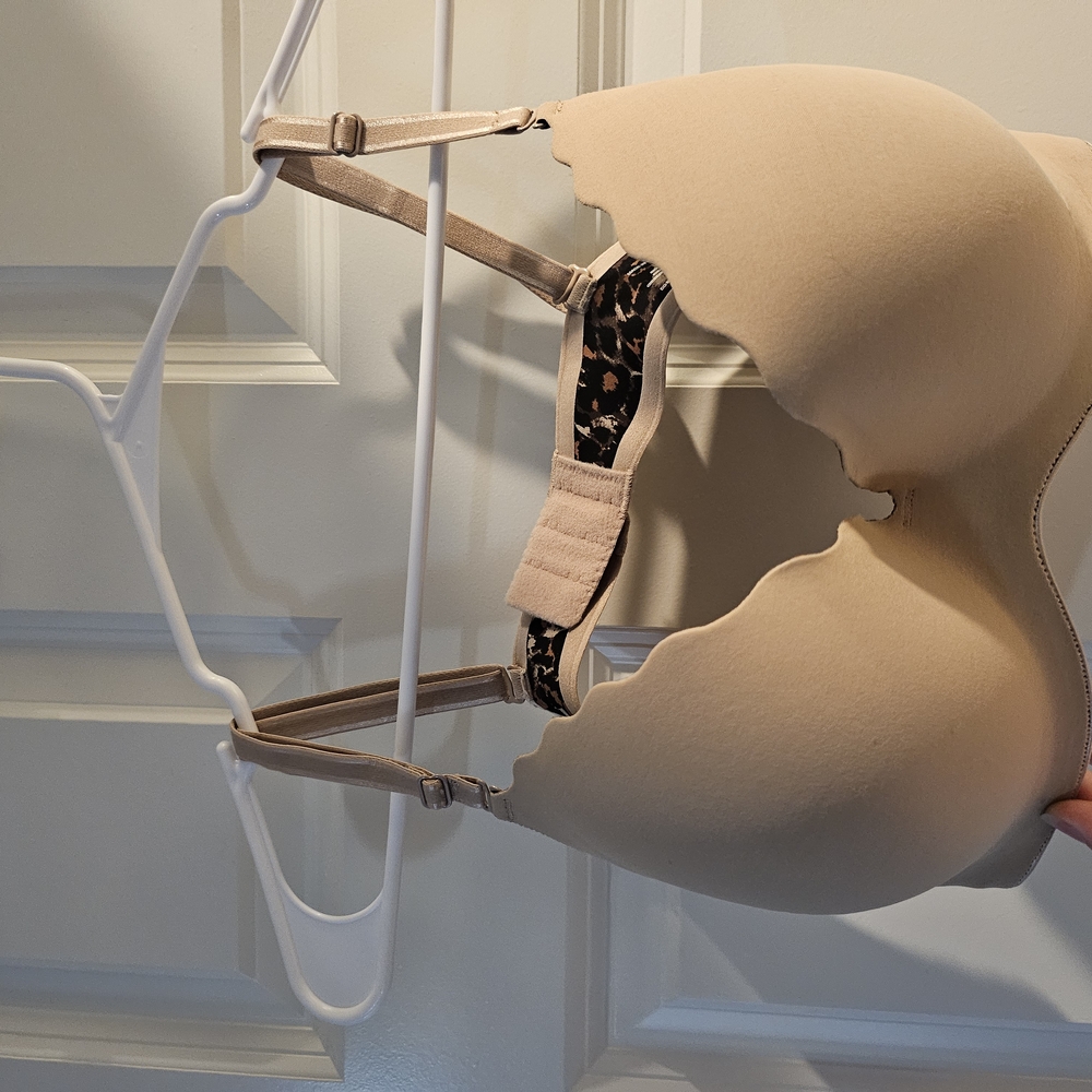 Seamless Beige Bra